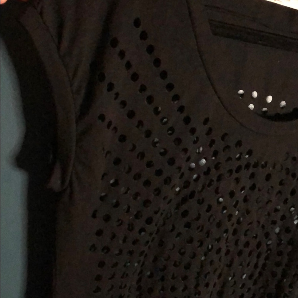 👚Shirt with cut out holes👚